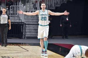 海沃德:我没有意识到我们打出了24-0 我们需要球迷