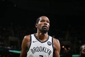 KD：我们创造了很好的投篮机会但要投中 想念欧文他是球队一份子