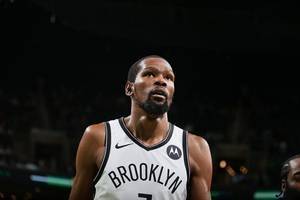 KD:我们创造了很好的投篮机会但要投中 想念欧文他是球队一份子