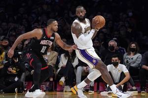 NBA彩经:湖人击溃火箭 热火大胜独行侠