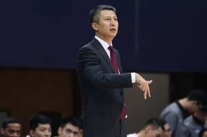 南都:CBA重罚广州男篮主帅郭士强 裁判误判再惹争议
