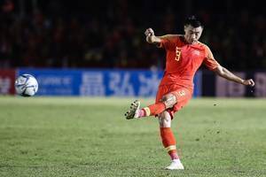 北青:国足西征名单有增减,郑铮、吉翔可能重新归队