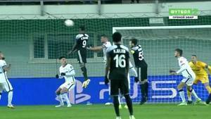 国米补时城门失守！特劳雷禁区头球扳回一城