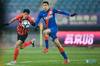 半场-于汉超头球攻门中框 申花暂0-0海港