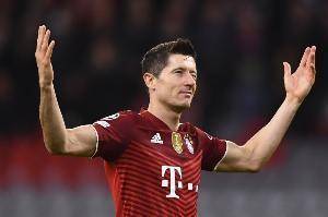 FIFA官推赞莱万：获2020世界足球先生并进入今年候选，是有原因的