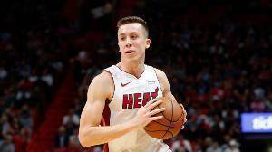 邓罗生涯三分球命中数超越德拉季奇 上升至队史第5位