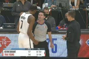 手感火热！杜兰特上半场10中8射落17分 但也有5失误