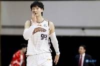 🎥王哲林第一阶段集锦：场均19+10 篮下杀伤力惊人
