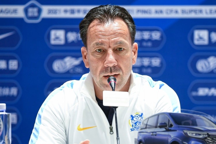 范加斯特:不担心球员对比赛的热情 其他球队想赢我们并不容易