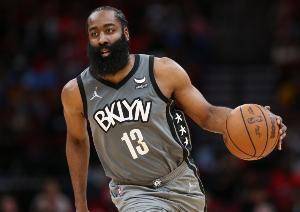 哈登上半场13中8砍22分3板8助1断 篮网71-55领先快船