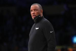 上课啦！NBA的表⌚ 需要在球触碰球员之后才能开始计时