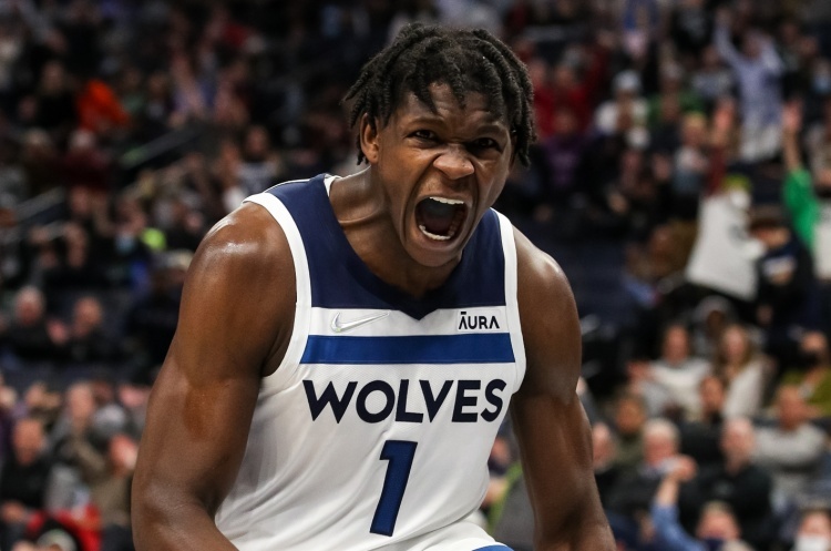 爱德华兹:腿伤就是抽筋而已 明年我要去拿MVP