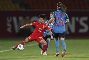 川媒介绍女足功臣张琳艳：身高1.54米且年龄最小，她的偶像是孙雯
