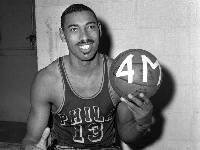 1963年的今天：张伯伦砍42+33+10 NBA历史再无其他球员做到过