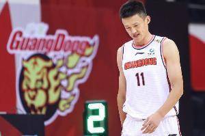 周鹏：心态比对方更平稳 我们已经习惯了打季后赛