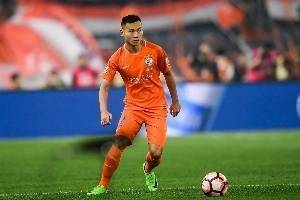 李松益与泰山合约到期，自由身加盟申花