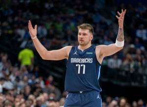 去年今日:东契奇砍下至少30分10板20助 NBA历史第四位
