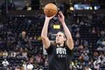 凯记：奥利尼克受到两个老东家绿军&热火的追求 但都希望不大
