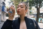 李梦六一晒照：今天的小朋友都有小礼物嘛🎁🎁